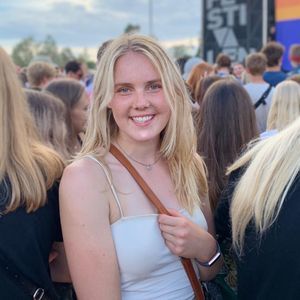 Meet your Posher, Hannah